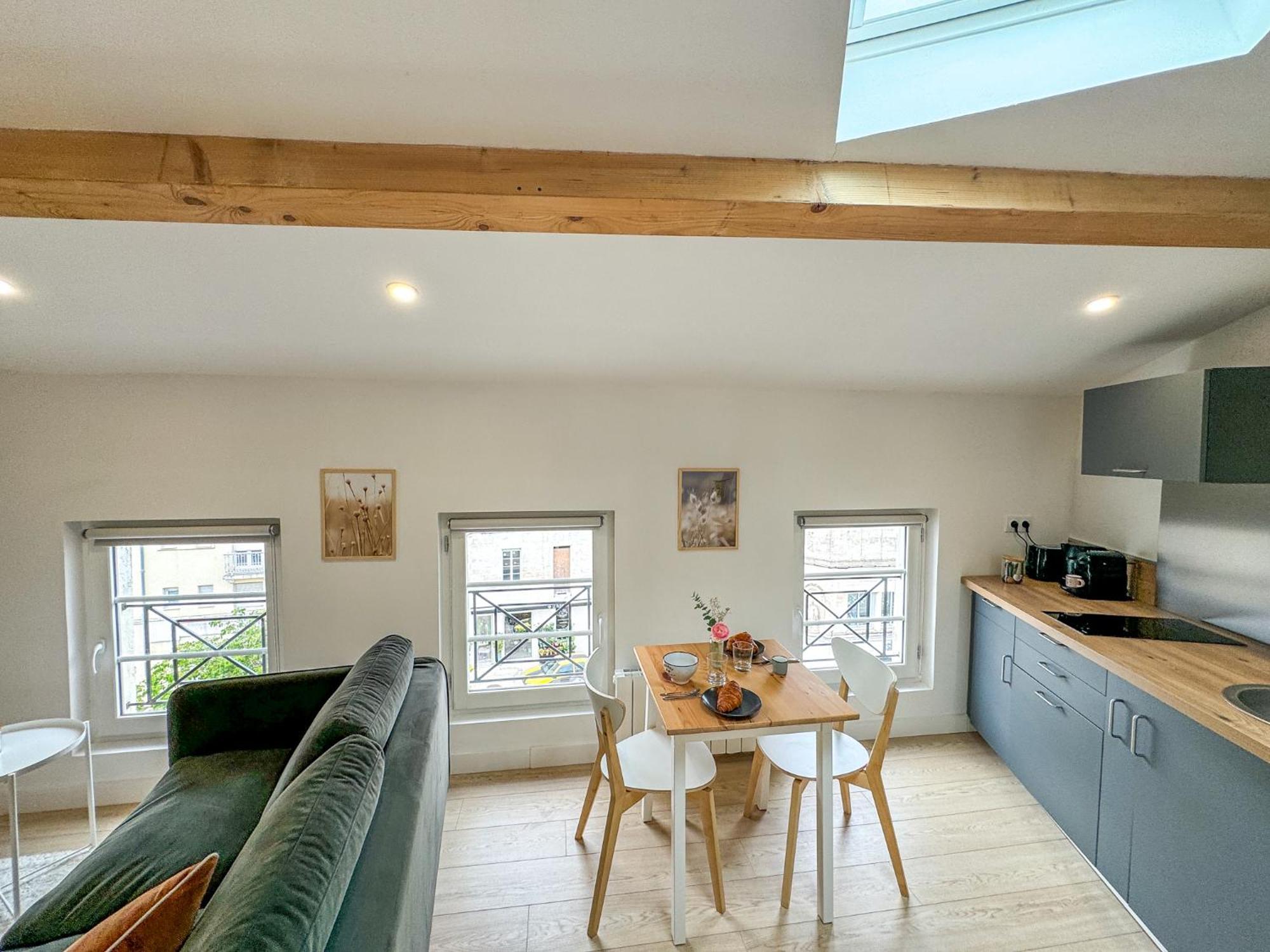 Cozy Niort Lägenhet Exteriör bild